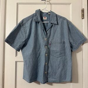 Levi’s Chambray Short sleeve top Sz Large